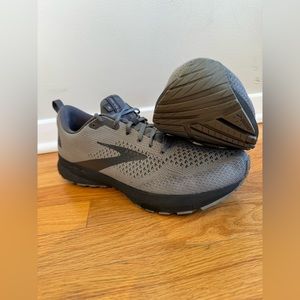 Brooks Revel 4 Neutral Running Shoe - Men’s